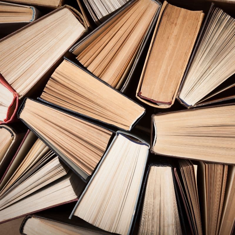 Cover Image for Lezione introduttiva | Oltre la Coscienza: la letteratura del profondo come cura della paura 📚