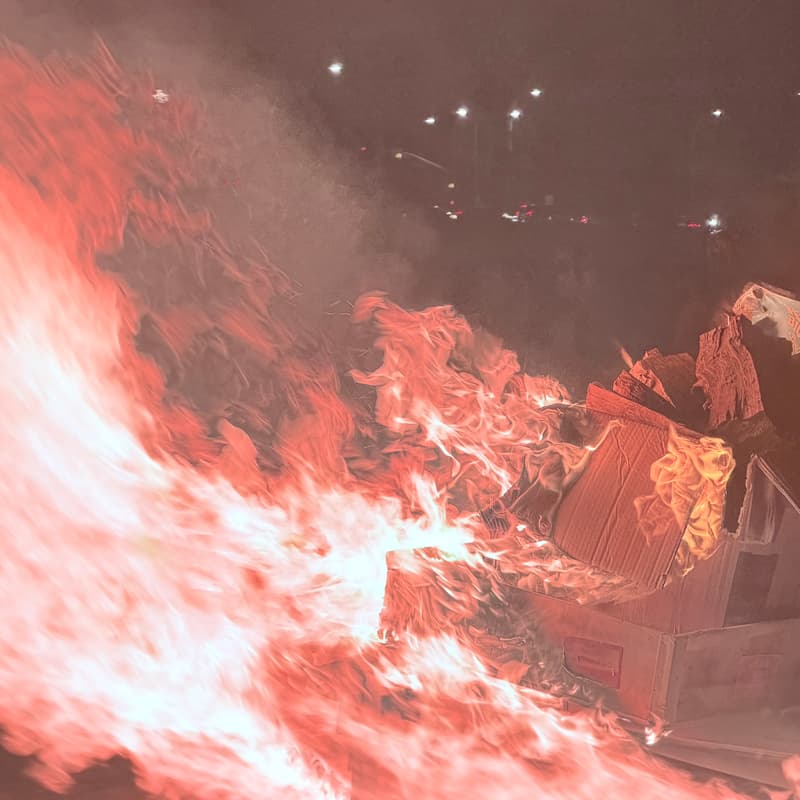 Cover Image for AZ Hardware Bonfire