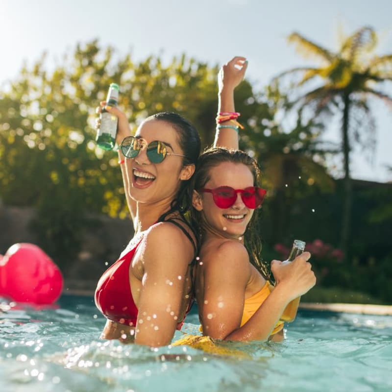 Cover Image for The Weekend Club: A Full Weekend for the Price of Brunch (based On 2 Sharing)