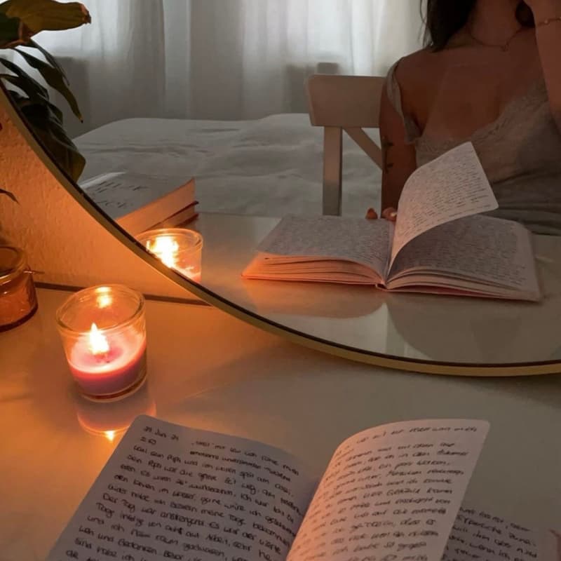 Cover Image for ๐Third Quarter Moon Journal Circle ๐