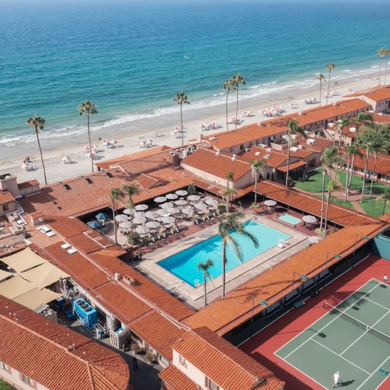 Cover Image for "Advantage, Acenda" · The 4th Annual Acenda Summit · September 3, 2026 · La Jolla Beach & Tennis Club