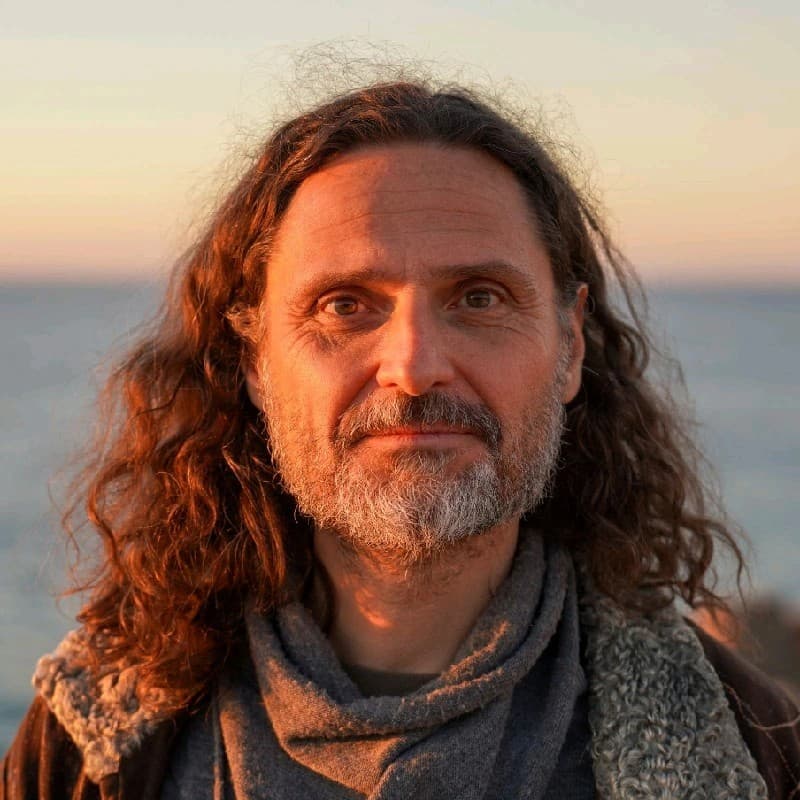 Cover Image for Solarpunk systems change regeneration dinner with Victor Vorski