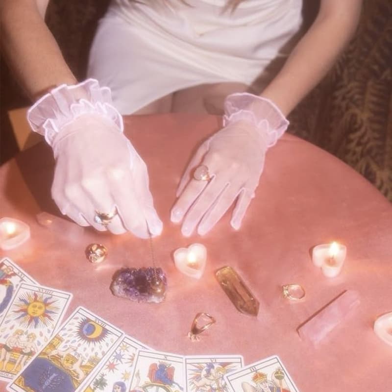 Cover Image for Coffee Date: Tarot 101