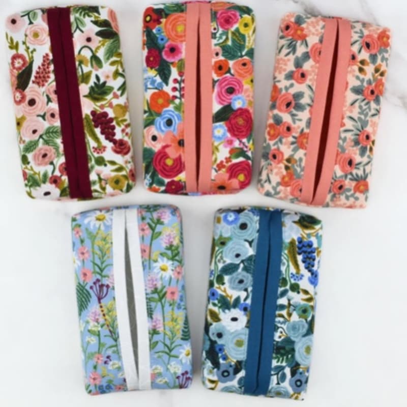 Cover Image for Make a Travel Tissue Holder