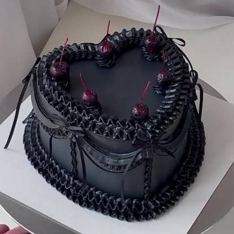Cover Image for Halloween Cake Decorating Workshop 🎂🖤