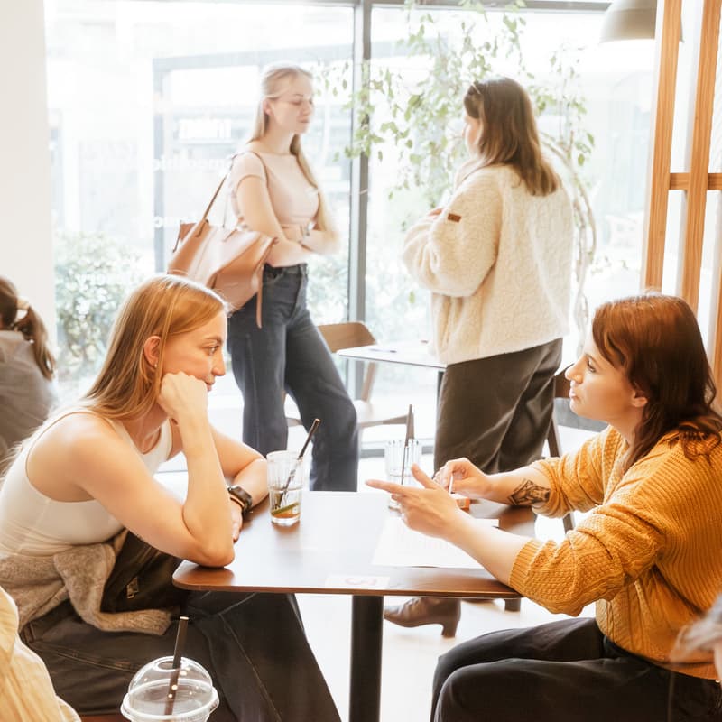 Cover Image for 13.10 Speed Friending - girls only (Łódź)