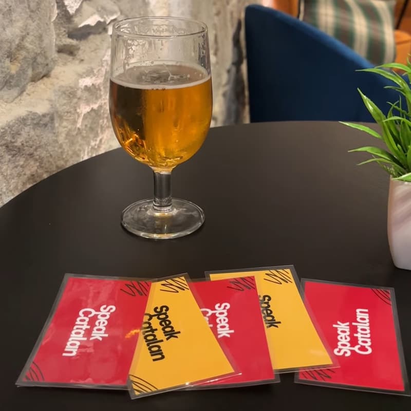 Cover Image for Dinàmiques de Conversa en Català i Còctels!
