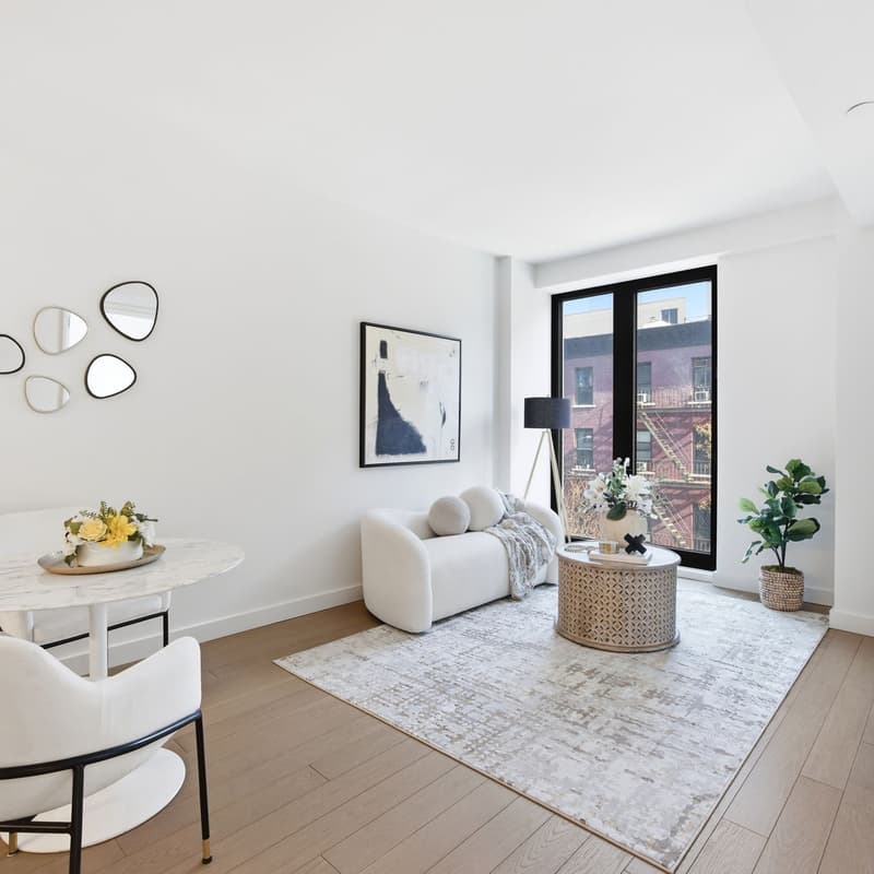Cover Image for 500 West 45th St. #307