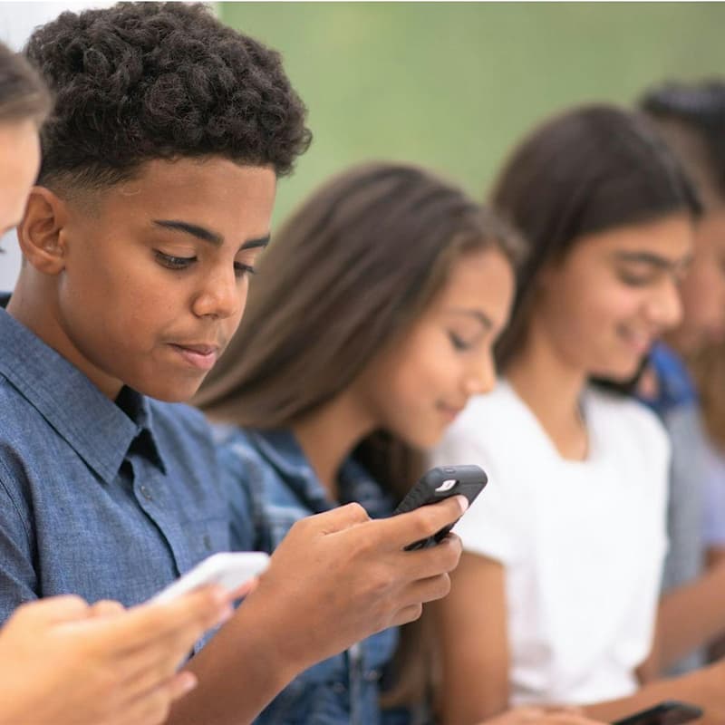 Cover Image for PEPS Parents of Adolescents & Teens Community Event: Mindful Teens -- Reducing Anxiety and Building Confidence in a Digital World