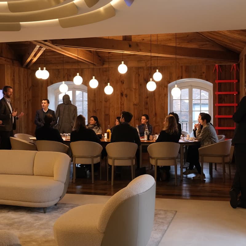 Cover Image for 🥐 Mécénat d'entreprise : donner la main aux collaborateurs & clients, un pari gagnant ?