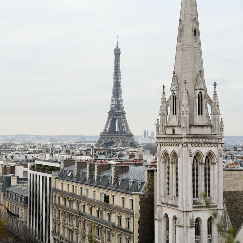 Cover Image for ⛪ American Church Unplugged | XL Special with Live Piano 🎹 | Paris Hors Ligne