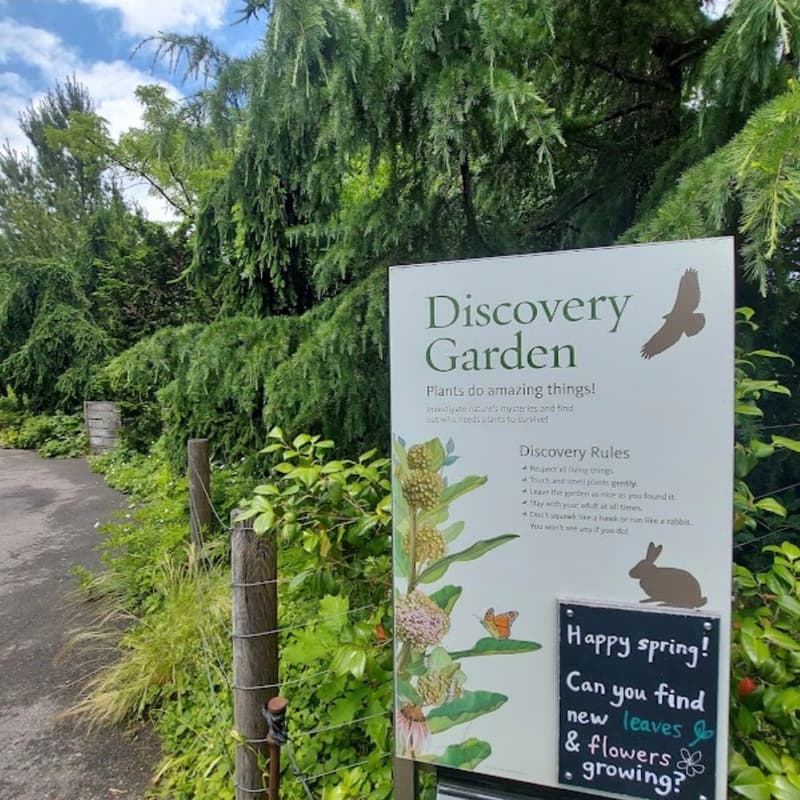 Cover Image for NYC Homeschool Meetup: BBG Discovery Trail