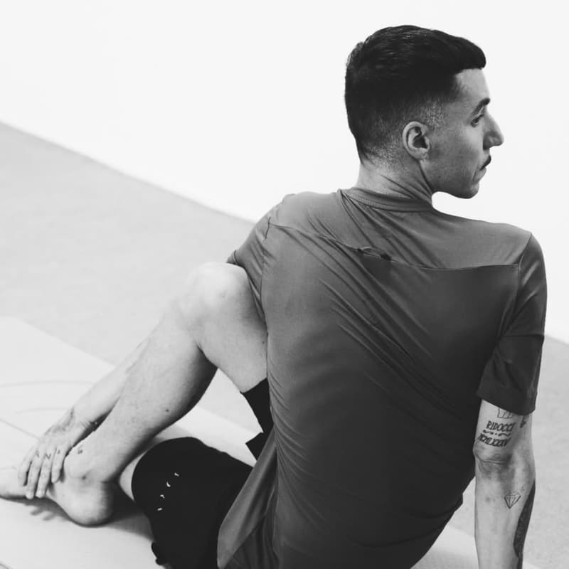 Cover Image for Signature: Power vinyasa with Manu Ridocci
