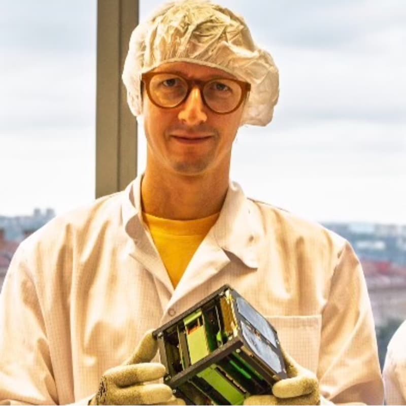 Cover Image for bullish on australia: founder @ spacecomputer