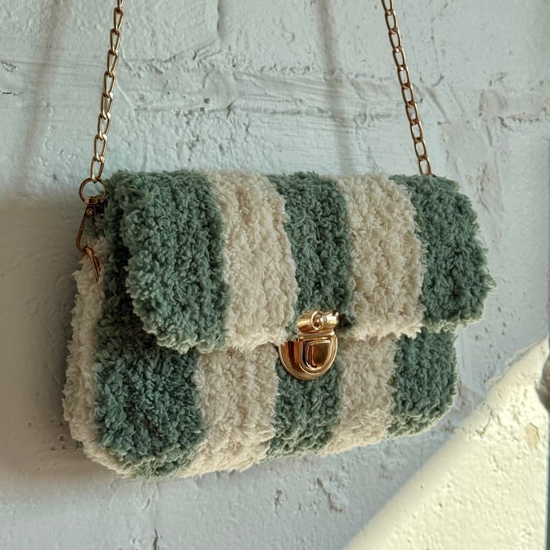 Cover Image for The Woven Bag