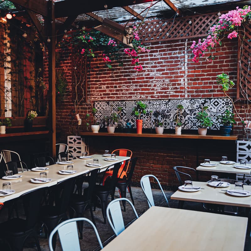 Cover Image for Tintos y Tapas with IE: San Francisco