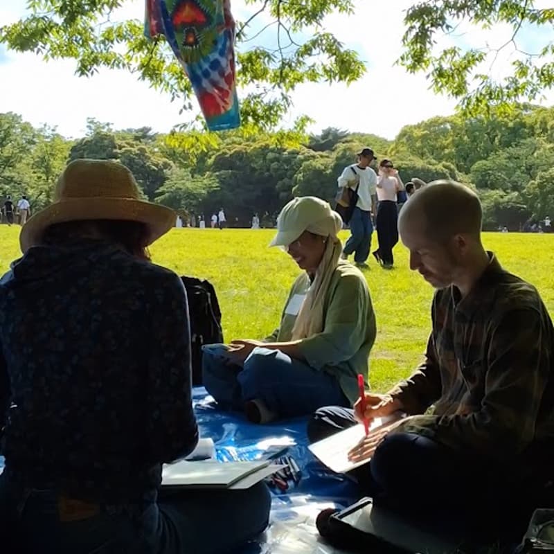 Cover Image for Craft / Draw Together: Picnic at Yoyogi Park