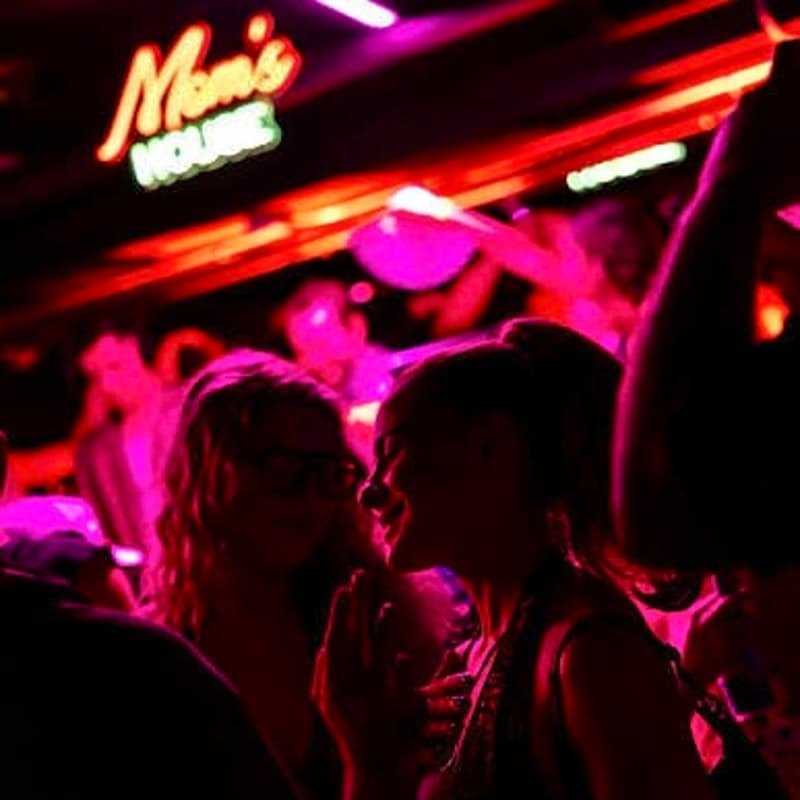 Cover Image for Girls’ Night Out (21+) 🍸