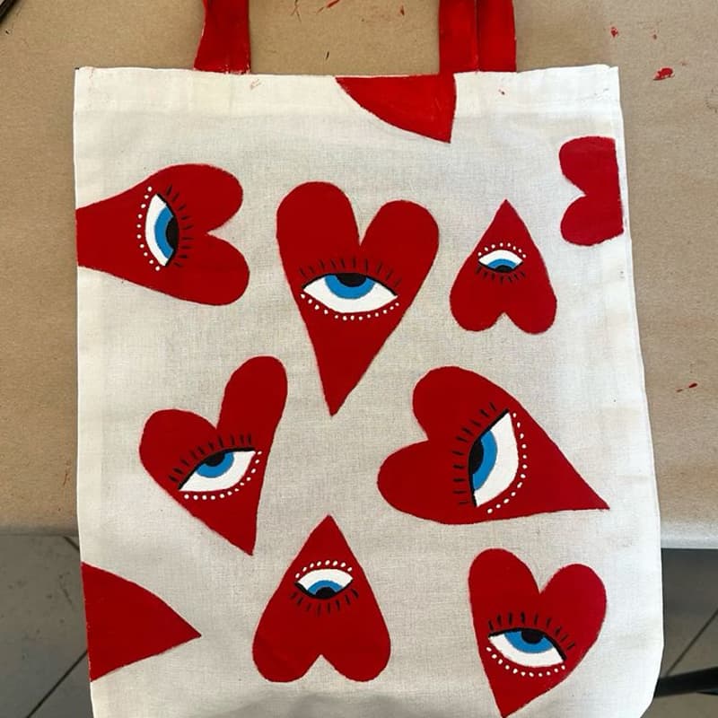 Cover Image for Craft Bar: Pinta tu totebag, cerámica o lienzo!