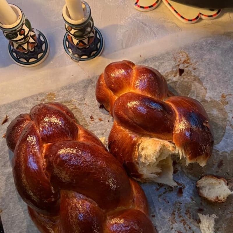 Cover Image for Challah Bake In Clinton Hill 👩🏻‍🍳🩷