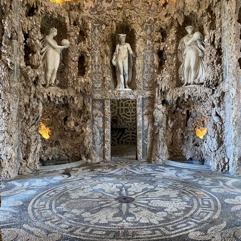 Cover Image for VILLA LITTA - Presentazione riservata agli insegnanti