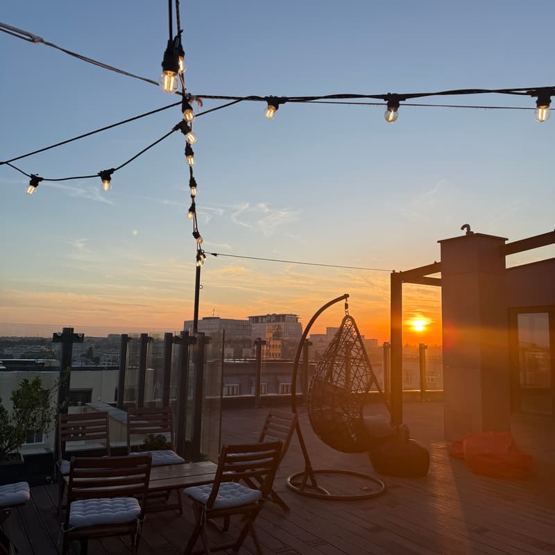 Cover Image for THE SQUARE Rooftop Chess Event with Live Dj