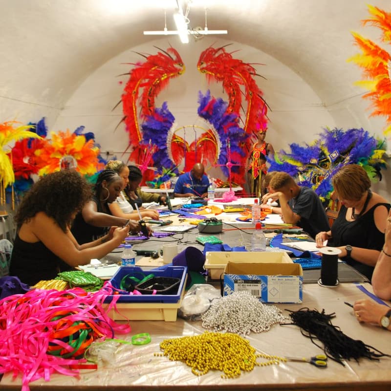 Cover Image for Well Crafted : Carnival Headdresses