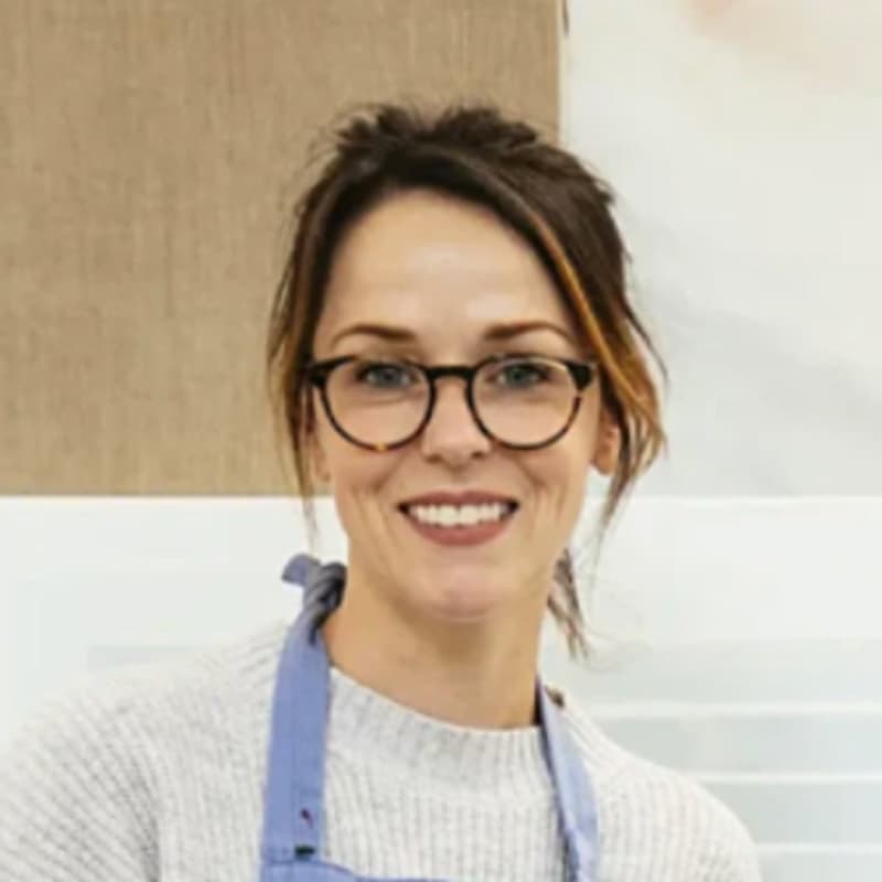Cover Image for From Art to Enterprise: Building a Creative Business with Erin Minckley