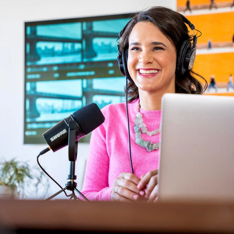 Cover Image for How Authors Can Look and Sound More Confident on Camera (with Kim Rittberg)