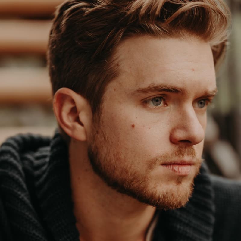 Cover Image for Live Music w/ Chris Brochu