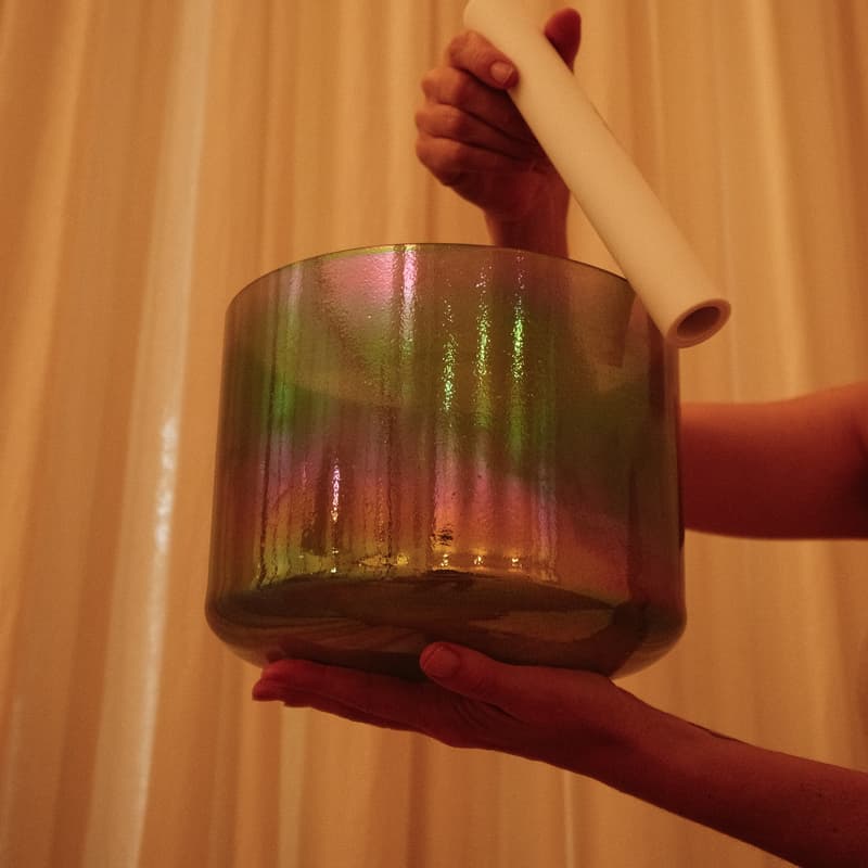 Cover Image for ✨ ✨ Bain sonore aux bols de cristal & Pranayama ✨ ✨
