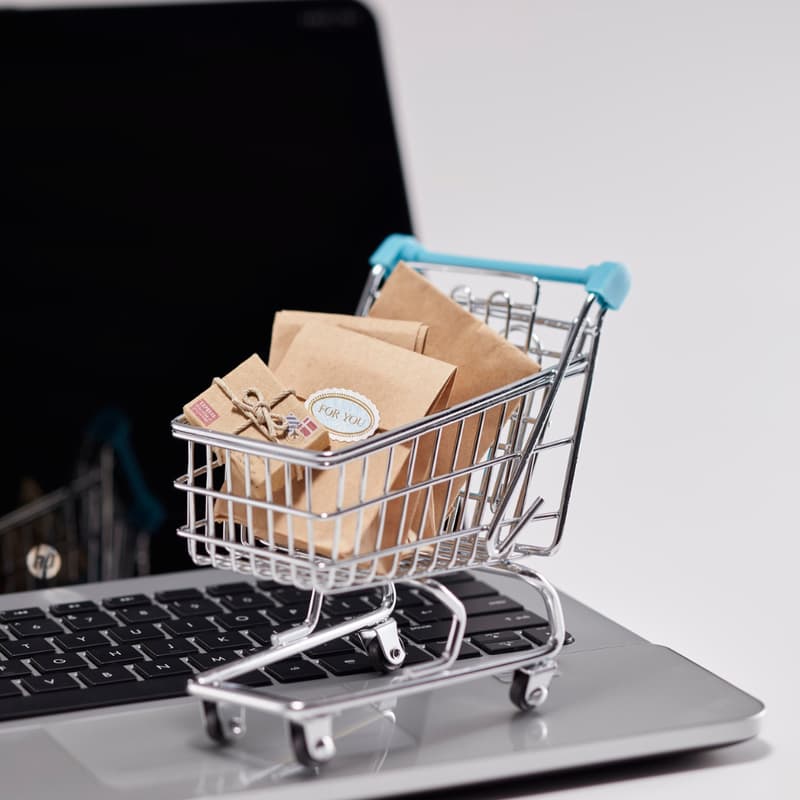 Cover Image for Black Friday ir Kalėdos: kaip parduoti daugiau su naujienlaiškiais
