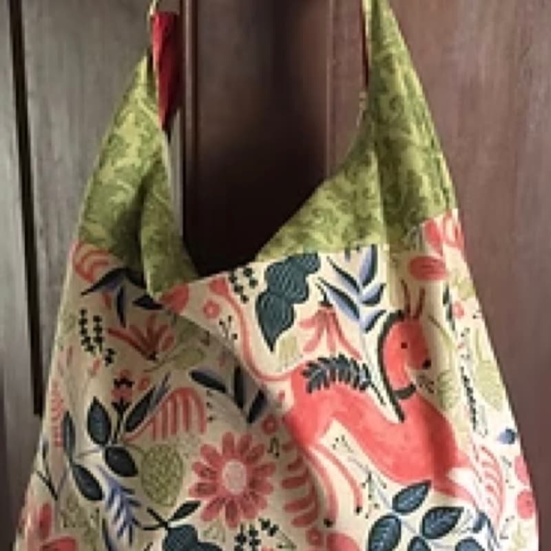 Cover Image for Make a Reversible Slouchy Boho Bag!