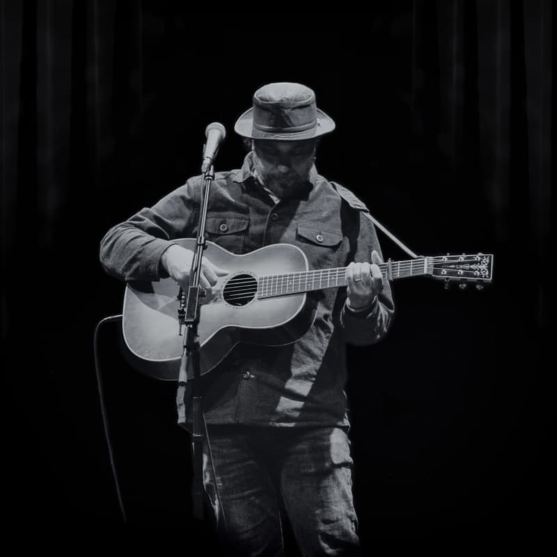 Cover Image for House Concert with Danny Schmidt