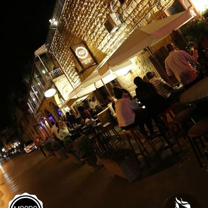 Cover Image for Drinks at Moods