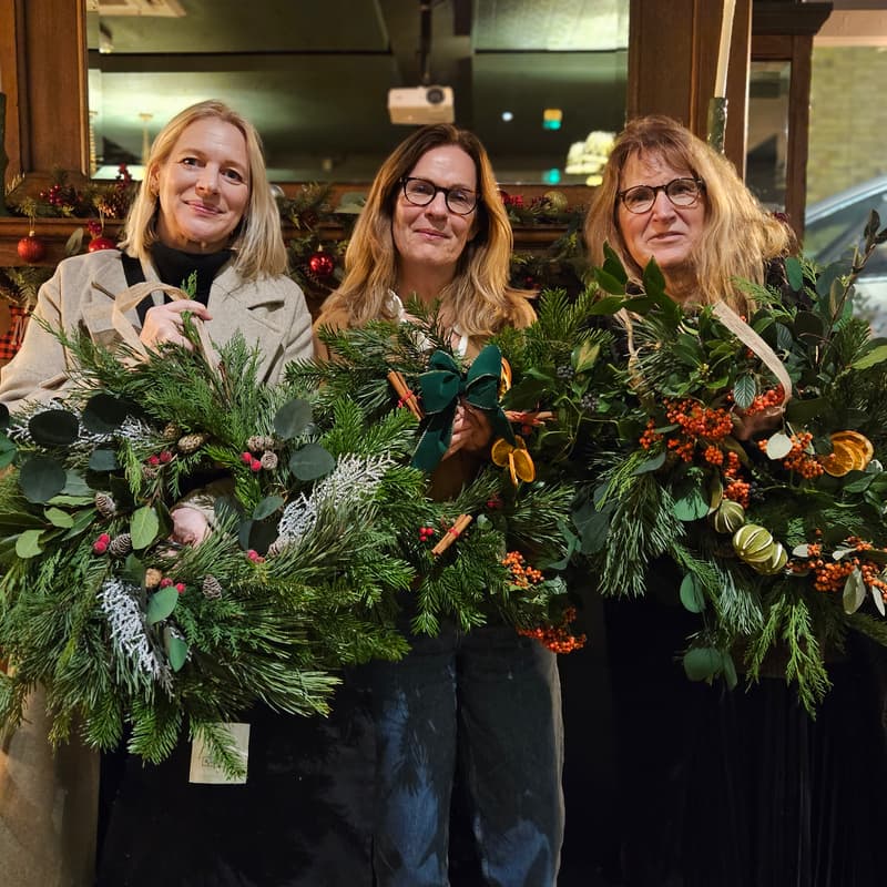 Cover Image for Festive Wreath Making with The JJ Club x Learn to Love to Read ✨