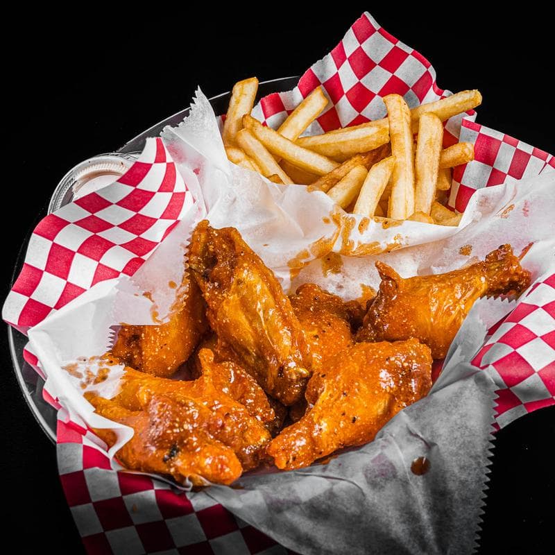 Cover Image for Post Deadline Wings Hosted by Xero