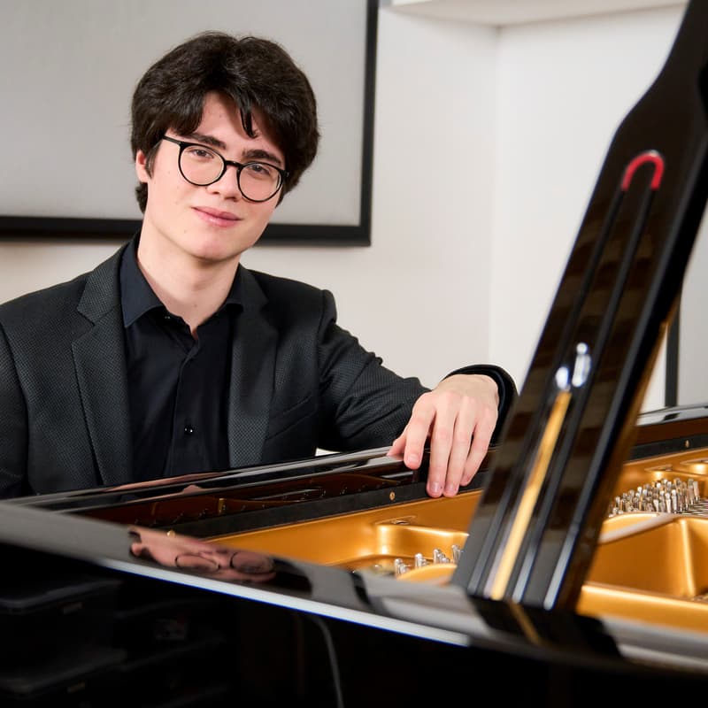 Cover Image for Concorso Pianistico Internazionale OLTREGIOGO