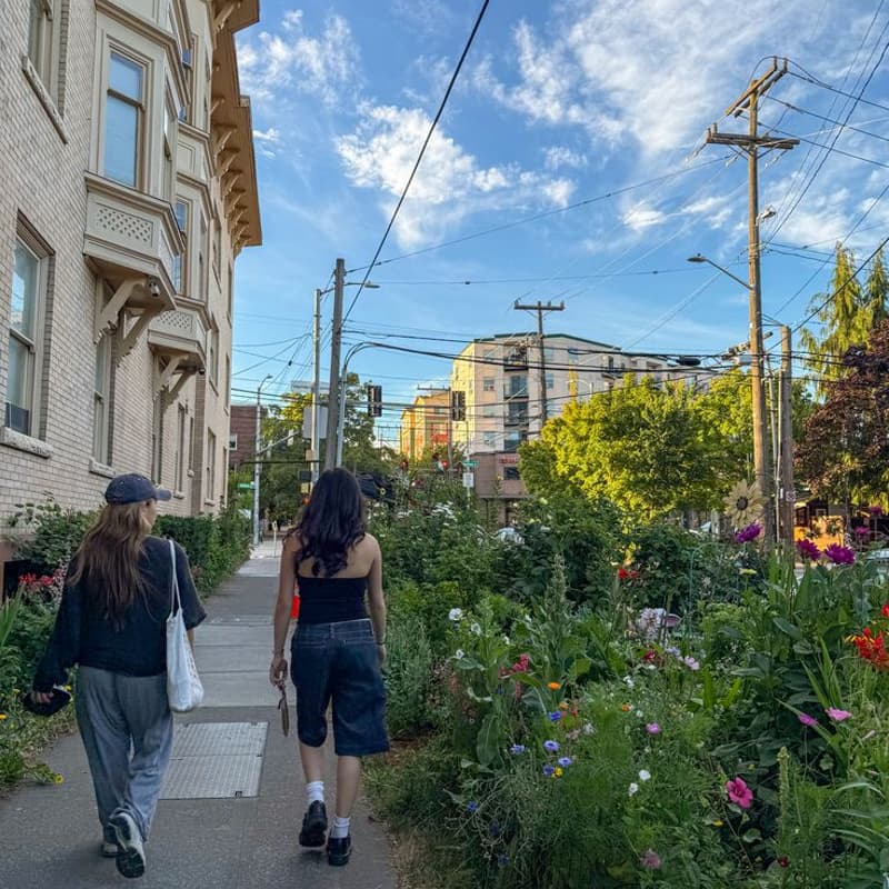 Cover Image for the eldest daughters walk β seattle πΆββοΈ