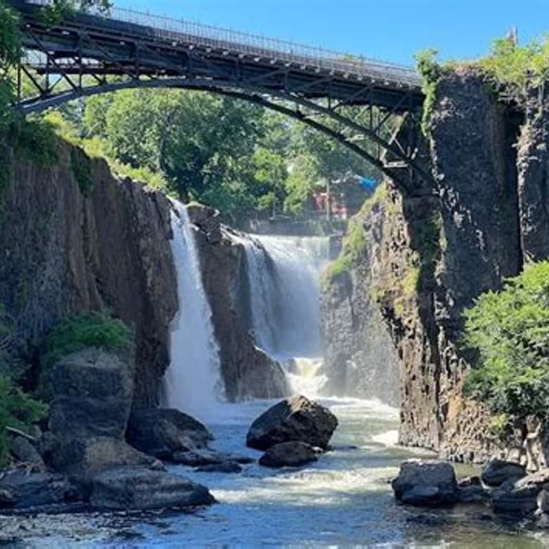 Cover Image for Paterson Great Falls Tour & Cleanup