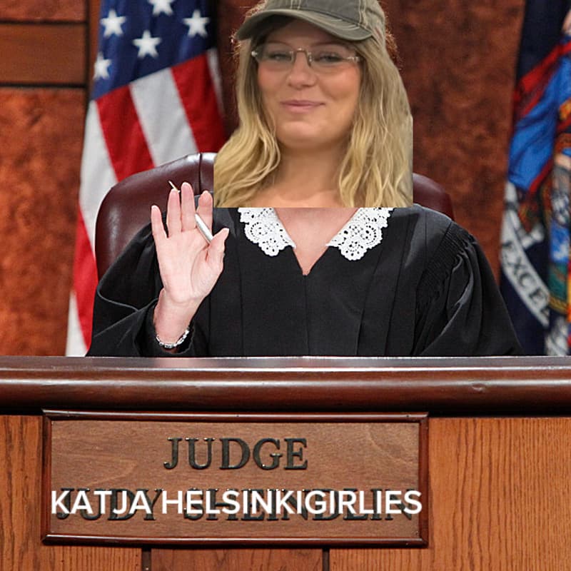Cover Image for HG GOES TO COURT