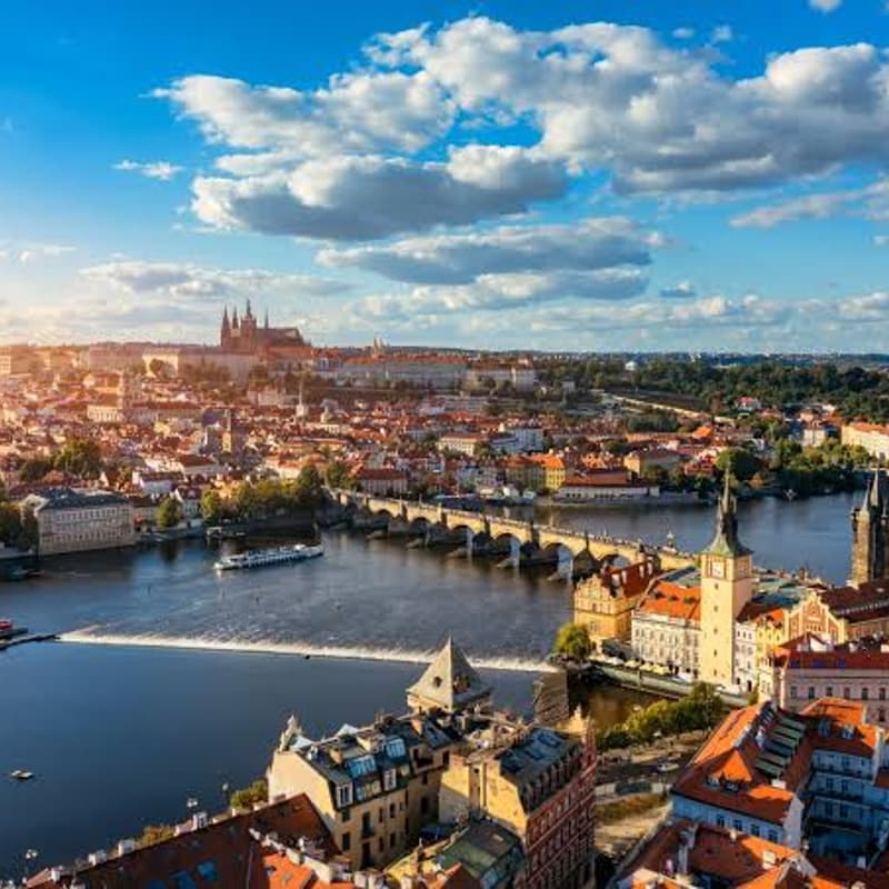 Cover Image for Career Forum in Prague