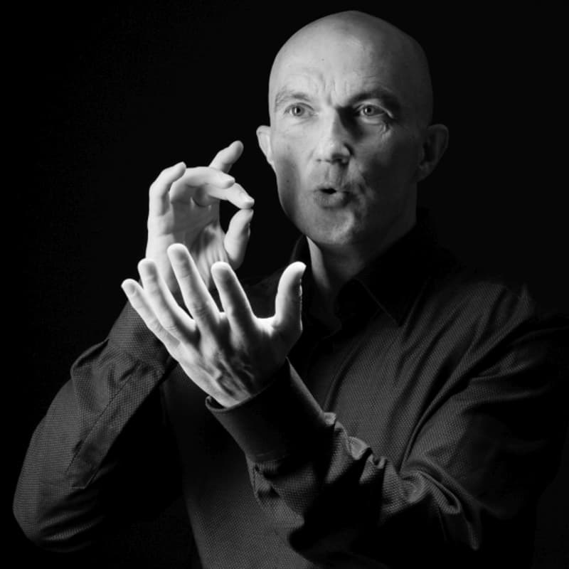 Cover Image for How to sing Overtones - The Inner Dimension of Sound