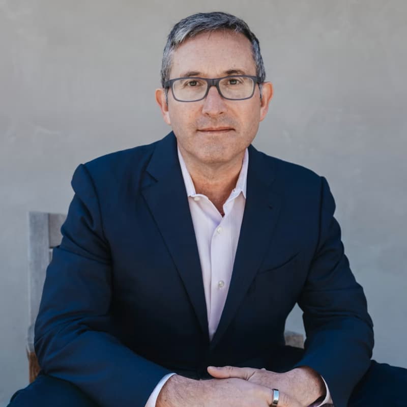 Cover Image for Tom Hale, Oura