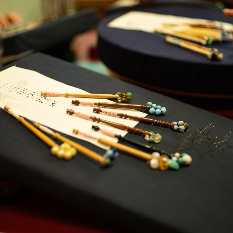Cover Image for Intro to Bobbin Lace