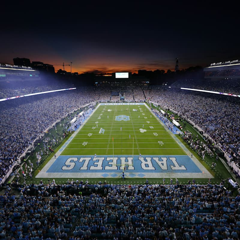 Cover Image for Notre Dame @ UNC Chapel Hill Touchdown Club VIP Experience