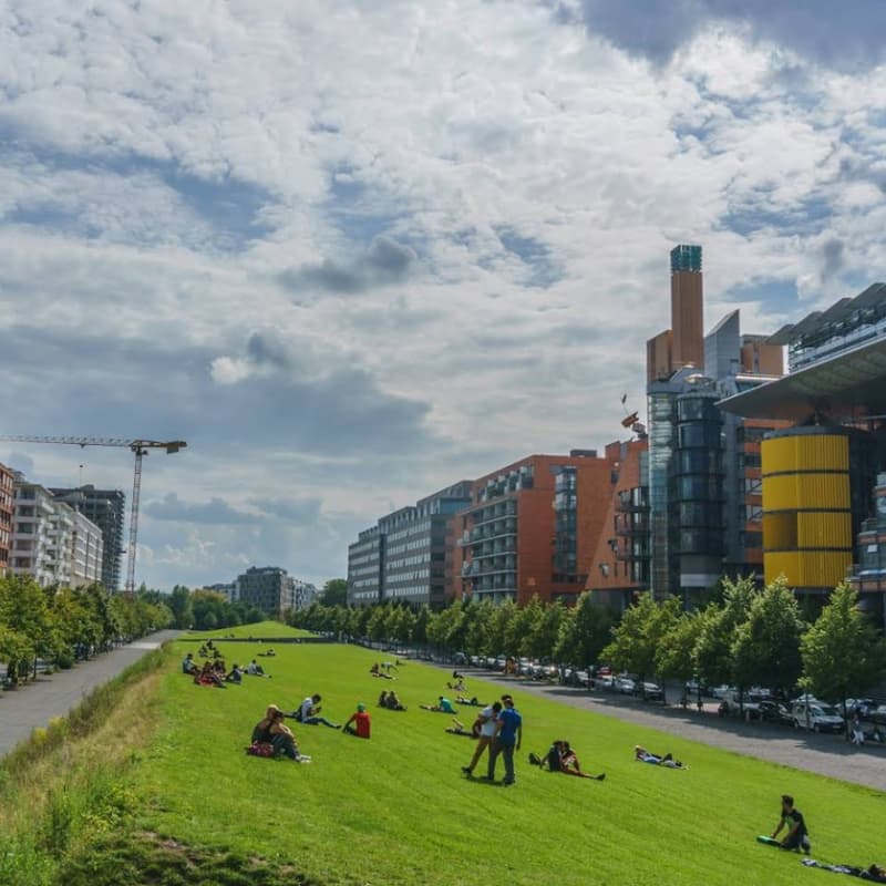 Cover Image for Outdoor Silent Reading / Creating Club at Tilla-Durieux-Park