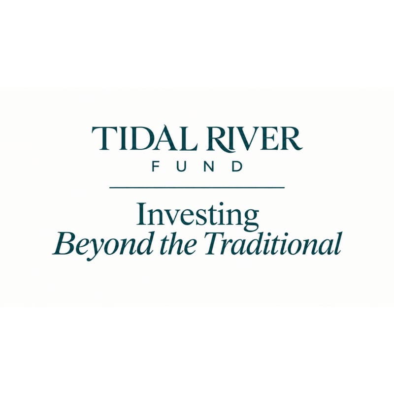 Cover Image for Investing Beyond the Traditional:The Future of Money for Women - Private & Public Markets