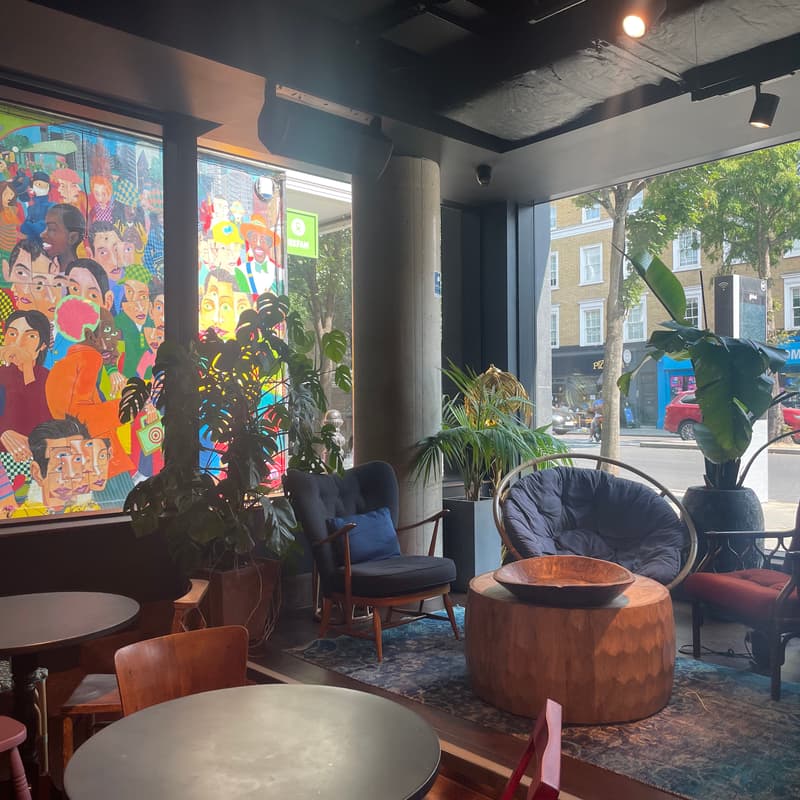 Cover Image for Offline Hangout | Notting Hill