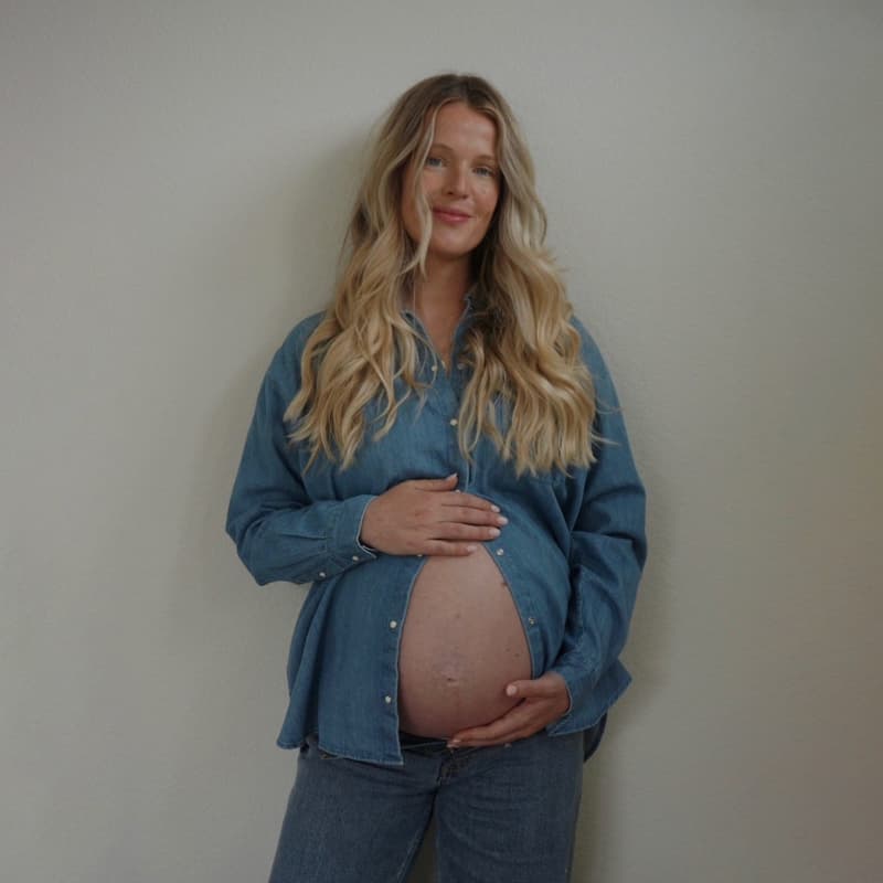 Cover Image for Living Nourished In Motherhood With with Audrey Coats